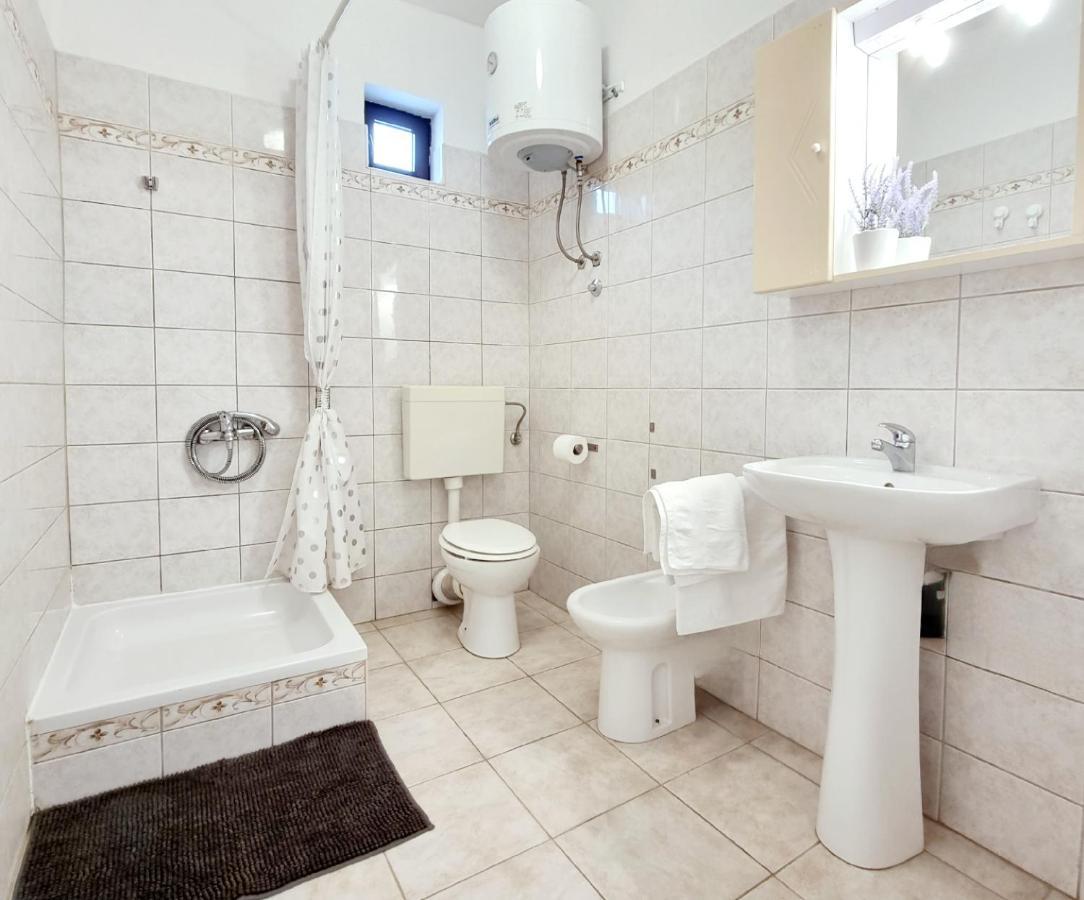 Stanko Sea View Apartment Metajna Ngoại thất bức ảnh